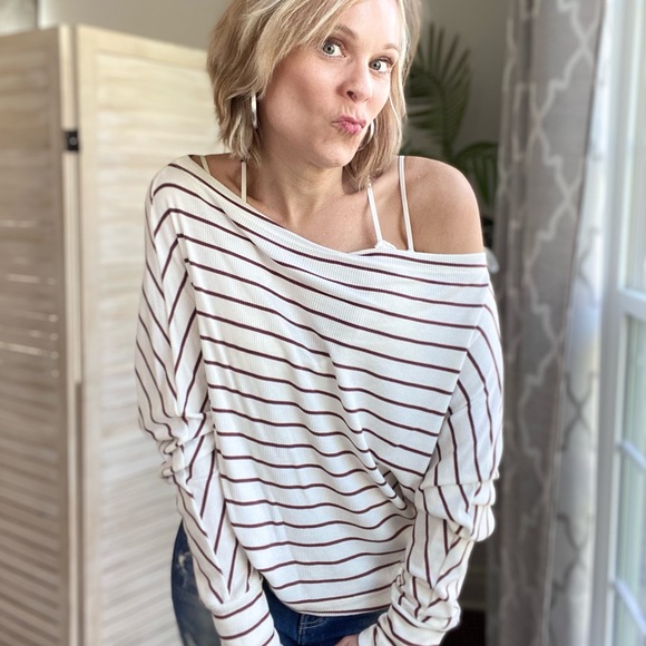 Striped OTS top - Picture 5 of 7